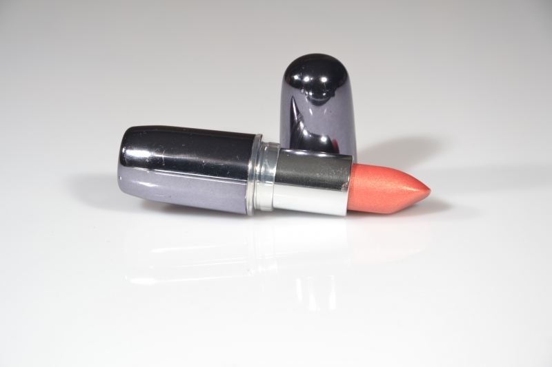 esthetique-LA TOUR-min_lipstick-273109